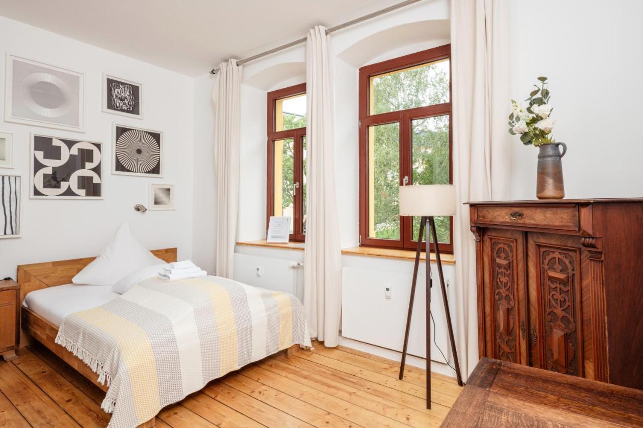 גרה Kuenstlerzimmer Im Kulturhaus Haeselburg מראה חיצוני תמונה