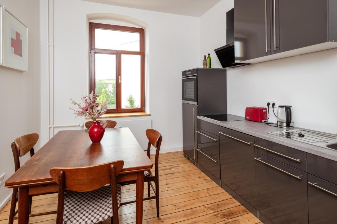 גרה Kuenstlerzimmer Im Kulturhaus Haeselburg מראה חיצוני תמונה