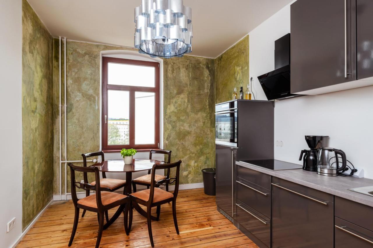 גרה Kuenstlerzimmer Im Kulturhaus Haeselburg מראה חיצוני תמונה