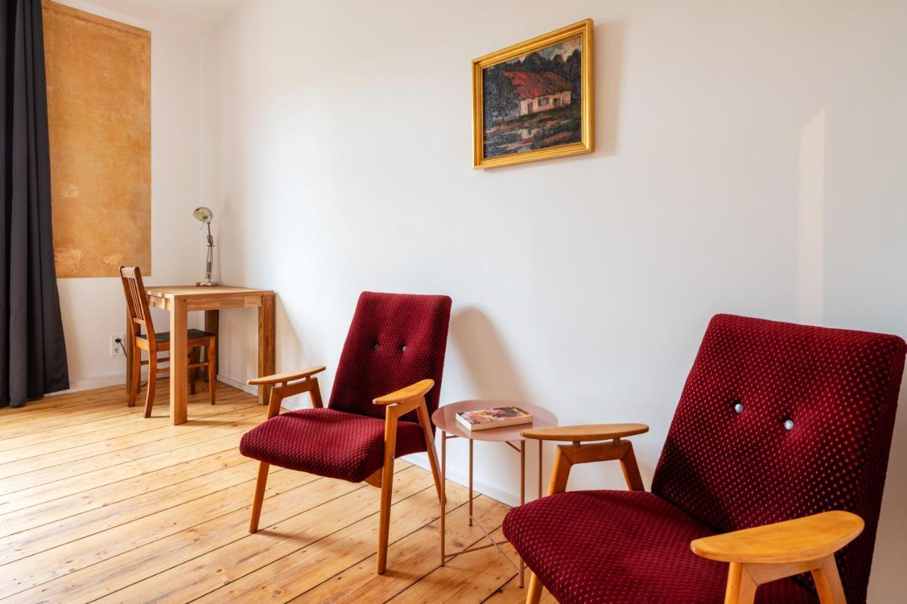גרה Kuenstlerzimmer Im Kulturhaus Haeselburg מראה חיצוני תמונה