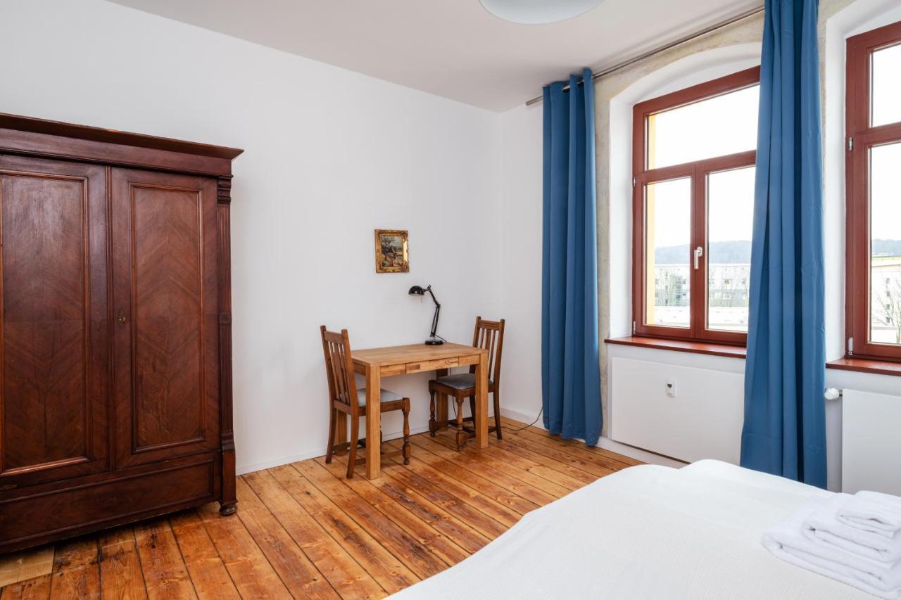 גרה Kuenstlerzimmer Im Kulturhaus Haeselburg מראה חיצוני תמונה