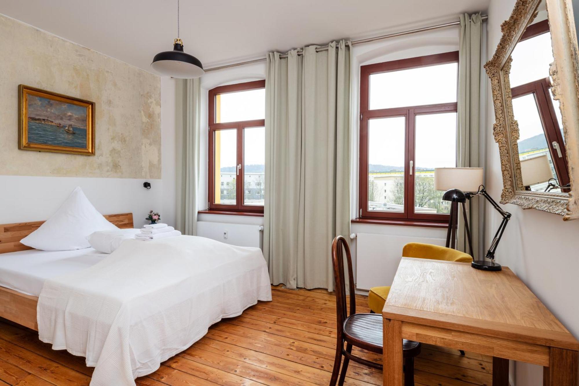 גרה Kuenstlerzimmer Im Kulturhaus Haeselburg מראה חיצוני תמונה