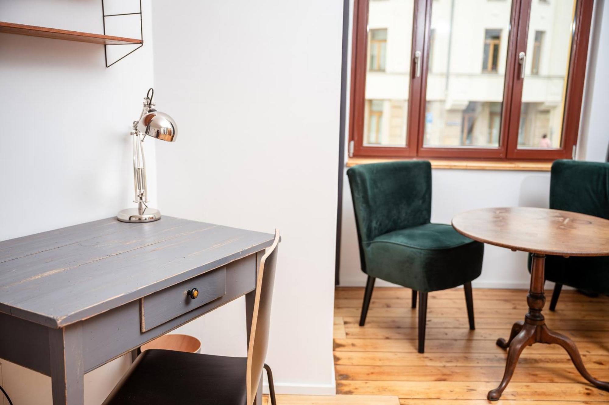 גרה Kuenstlerzimmer Im Kulturhaus Haeselburg מראה חיצוני תמונה