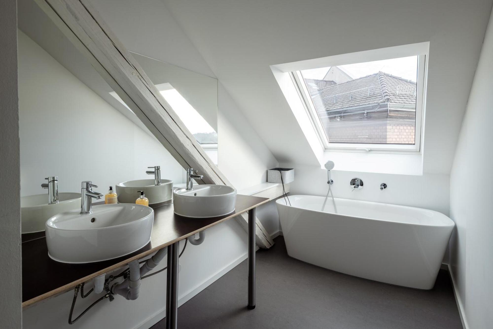 גרה Kuenstlerzimmer Im Kulturhaus Haeselburg מראה חיצוני תמונה
