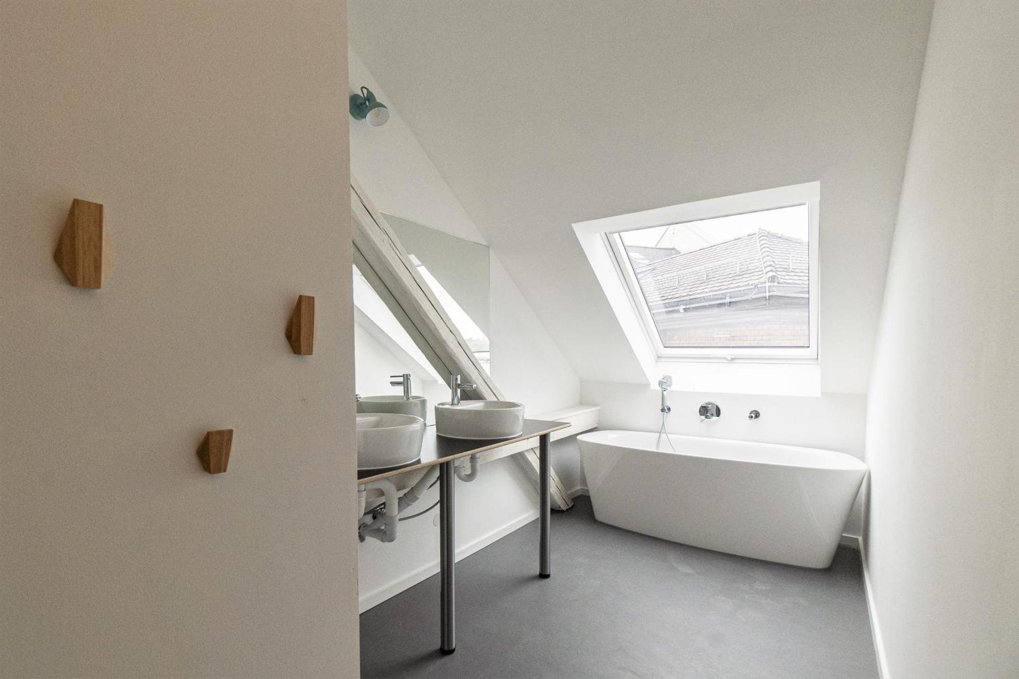 גרה Kuenstlerzimmer Im Kulturhaus Haeselburg מראה חיצוני תמונה