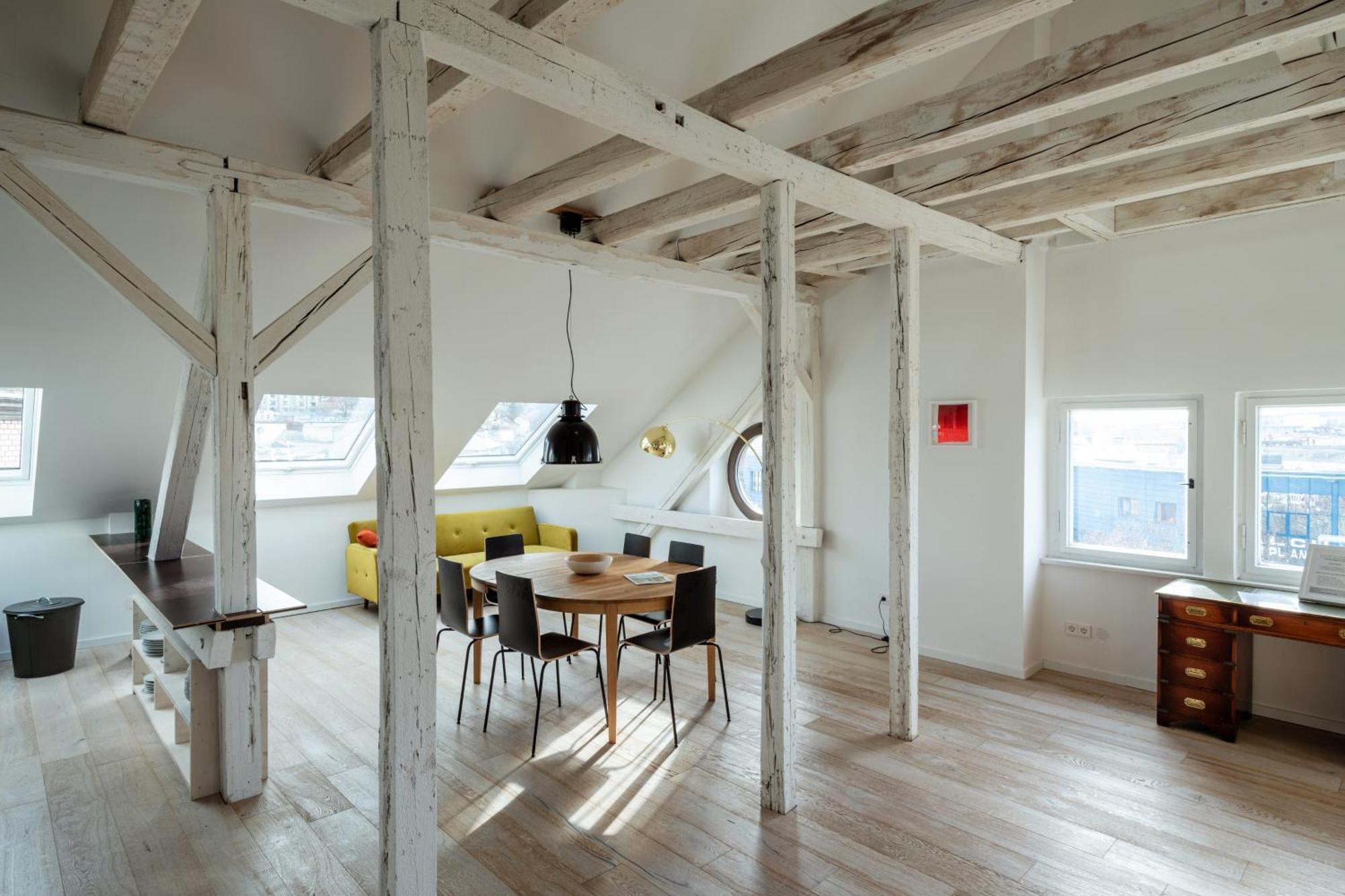 גרה Kuenstlerzimmer Im Kulturhaus Haeselburg מראה חיצוני תמונה